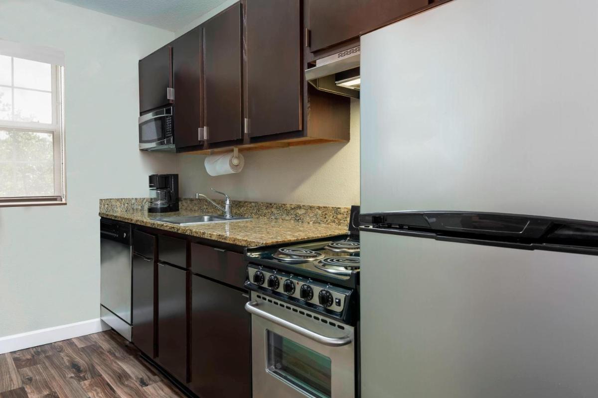 TownePlace Suites Savannah Midtown - image 5