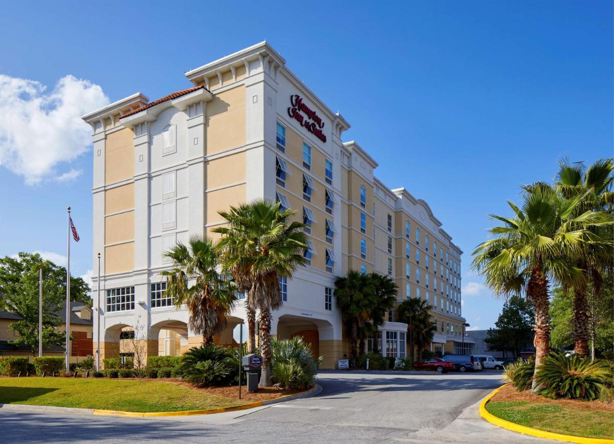 Hampton Inn & Suites Savannah/Midtown - main image