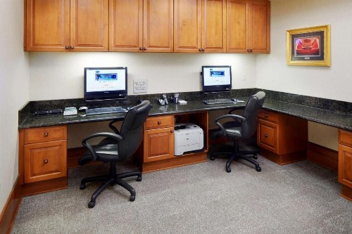 Hampton Inn & Suites Savannah/Midtown - image 21