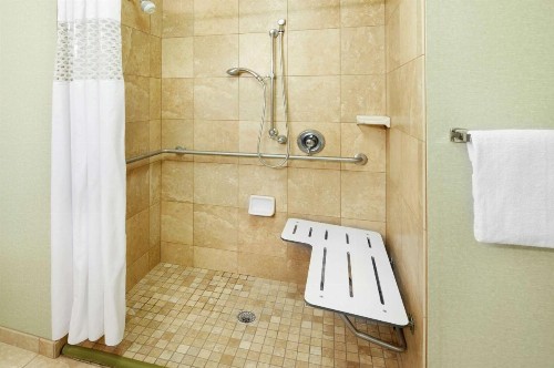 Hampton Inn & Suites Savannah/Midtown - image 23