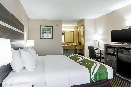 Quality Inn Savannah I-95 - image 22