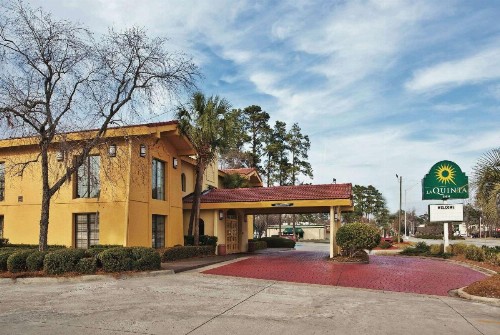 La Quinta Inn by Wyndham Savannah Midtown - image 5