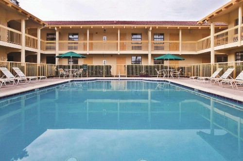 La Quinta Inn by Wyndham Savannah Midtown - image 6