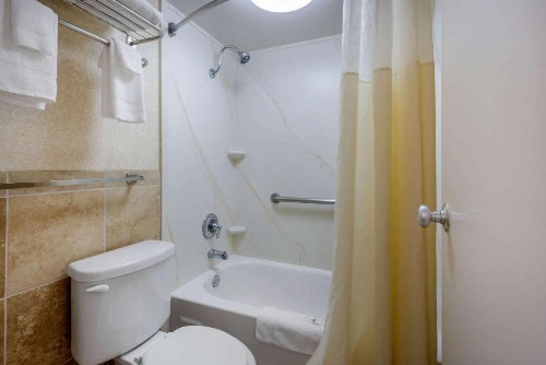 Quality Inn Savannah Historic District - image 14