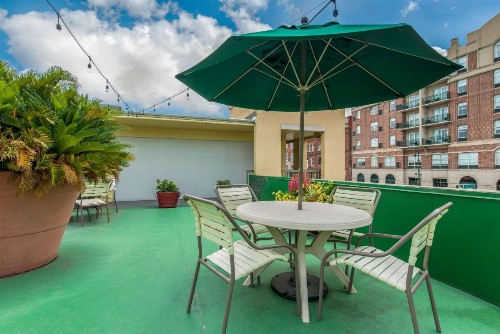 Quality Inn Savannah Historic District - image 4