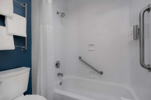 La Quinta by Wyndham Savannah Southside - image 6