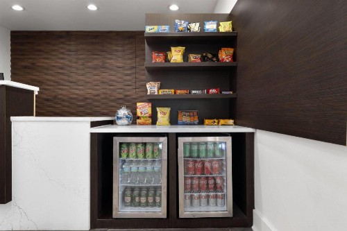 Travelodge by Wyndham Savannah Gateway - image 21
