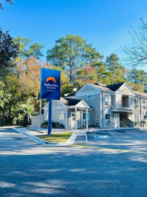Suburban Extended Stay Abercorn - image 1
