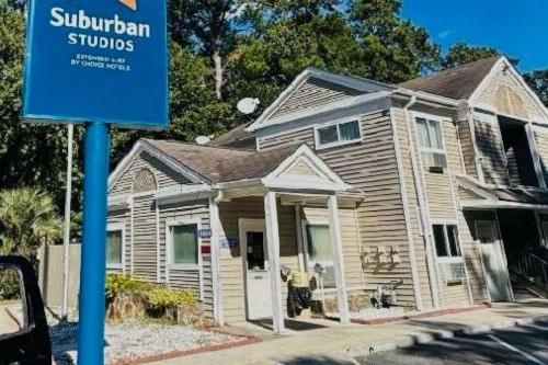 Suburban Extended Stay Abercorn - image 11