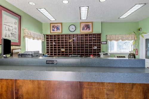 Suburban Extended Stay Abercorn - image 13