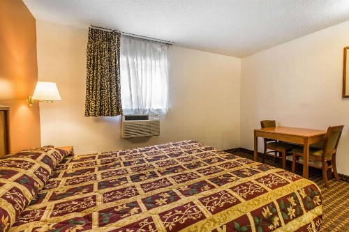 Suburban Extended Stay Abercorn - image 41