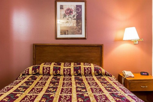 Suburban Extended Stay Abercorn - image 43
