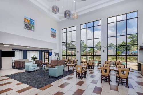 Days Inn & Suites by Wyndham Savannah Midtown - image 40