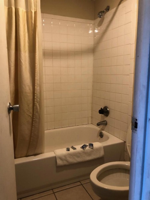 Americas Best Inn - Savannah - image 16