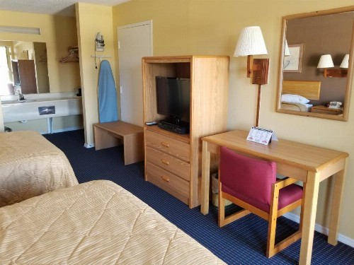 Americas Best Inn - Savannah - image 25