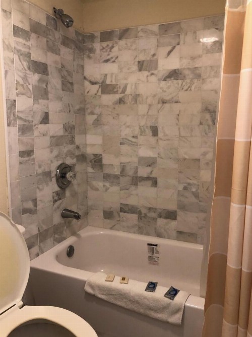 Americas Best Inn - Savannah - image 35