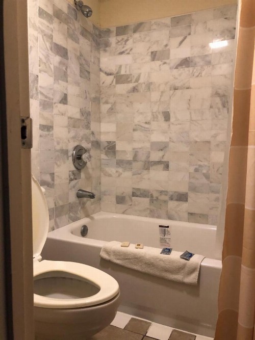 Americas Best Inn - Savannah - image 40
