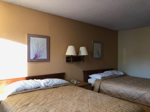 Americas Best Inn - Savannah - image 49
