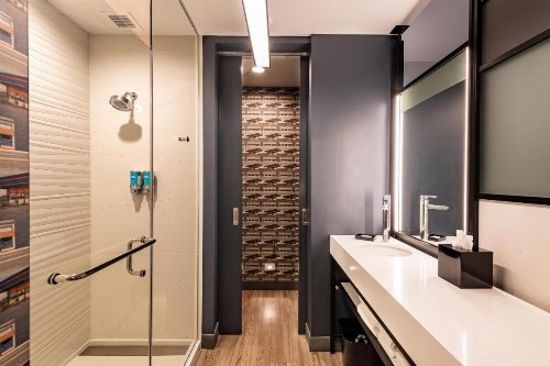 Aloft Savannah Downtown Historic District - image 18
