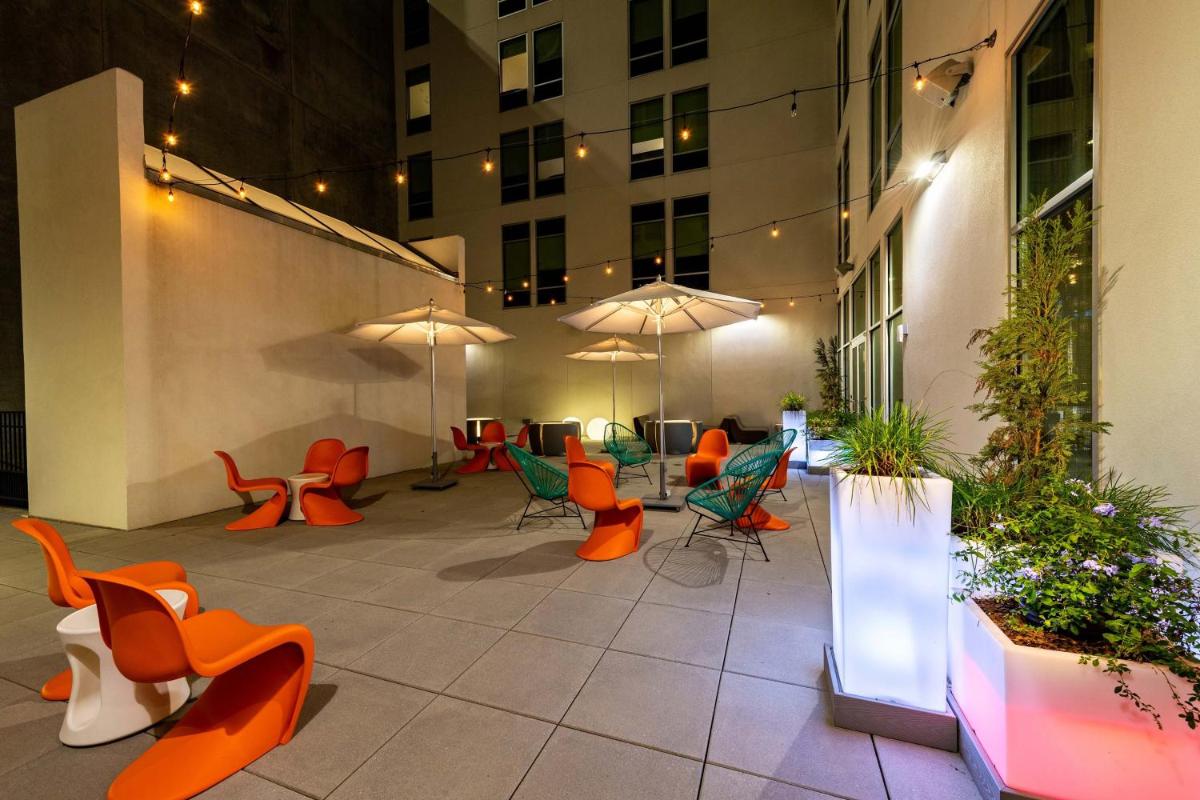 Aloft Savannah Downtown Historic District - image 7