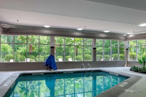 DoubleTree by Hilton Hotel Savannah Airport - image 25