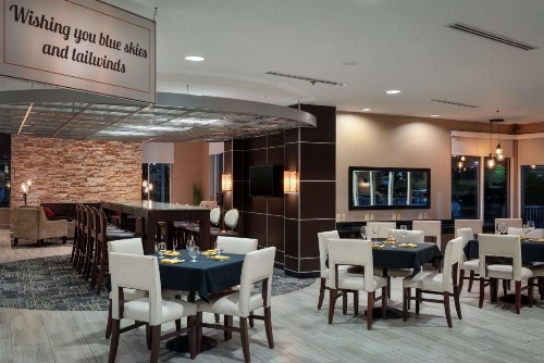 DoubleTree by Hilton Hotel Savannah Airport - image 27