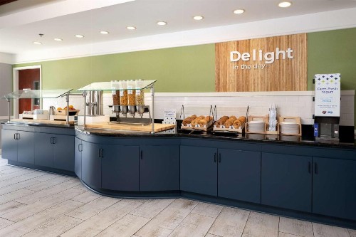 Comfort Inn & Suites Savannah Airport - image 16