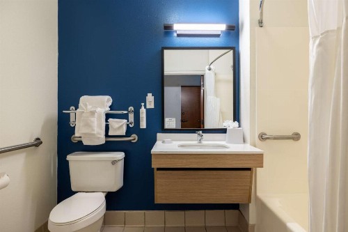 Comfort Inn & Suites Savannah Airport - image 22
