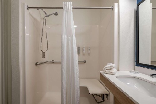 Comfort Inn & Suites Savannah Airport - image 33