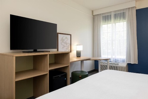 Comfort Inn & Suites Savannah Airport - image 43