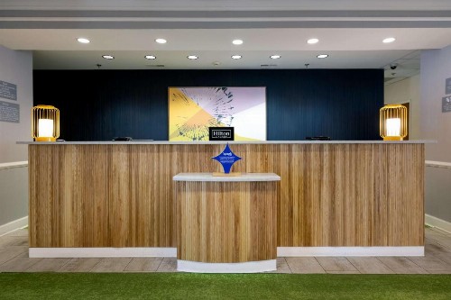 Comfort Inn & Suites Savannah Airport - image 5