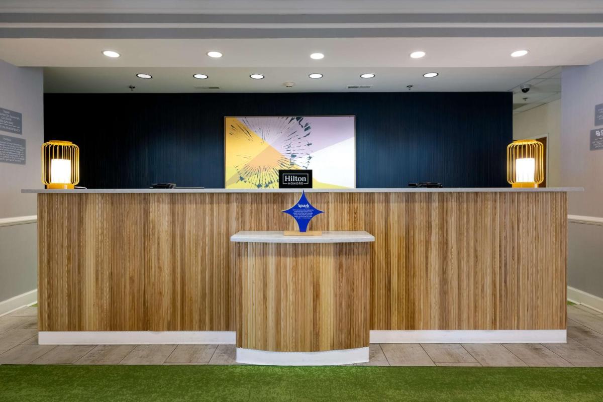 Comfort Inn & Suites Savannah Airport - image 5
