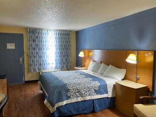 Motel 6 Savannah GA - Gateway & I-95 - image 22