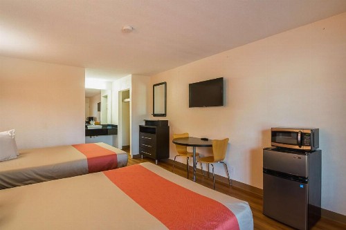 Motel 6-Savannah GA - Midtown - image 24