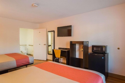 Motel 6-Savannah GA - Midtown - image 34