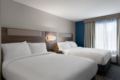 Holiday Inn Express Savannah Airport - image 32