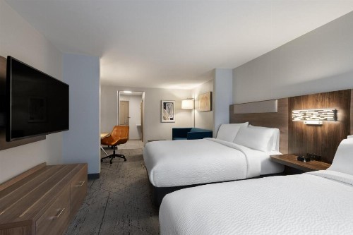 Holiday Inn Express Savannah Airport - image 33