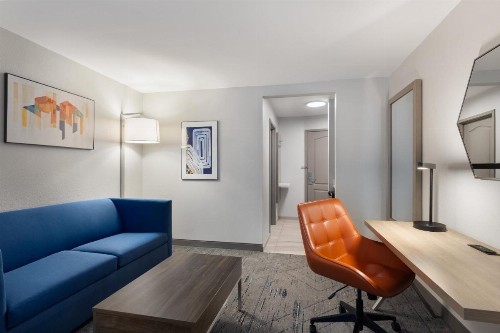 Holiday Inn Express Savannah Airport - image 46