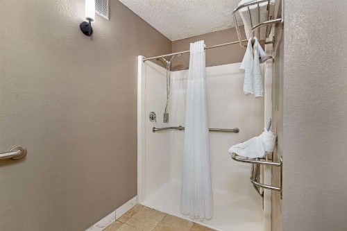 Best Western Savannah Historic District - image 25
