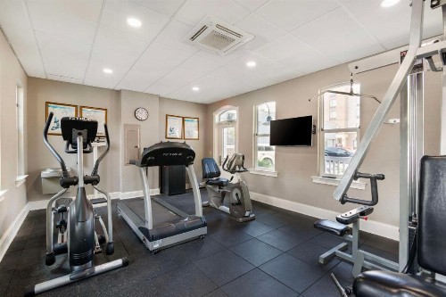 Best Western Savannah Historic District - image 7