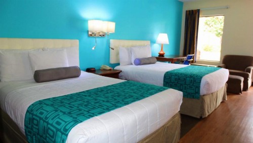 Howard Johnson by Wyndham Savannah GA - image 22