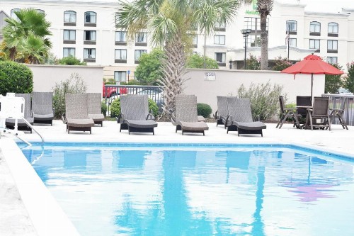 Ramada by Wyndham Savannah Gateway - image 14
