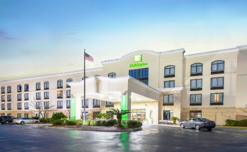 Holiday Inn Savannah South - I-95 Gateway an IHG Hotel