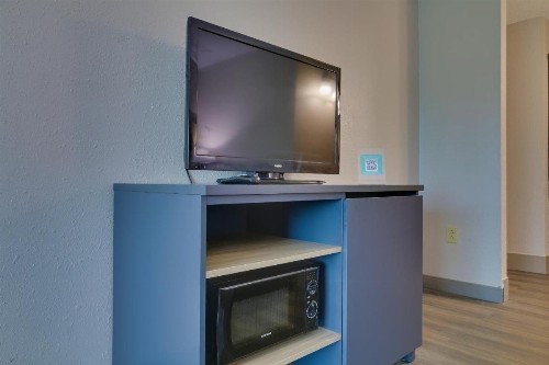 Country Inn & Suites by Radisson Savannah Gateway GA - image 23