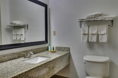Country Inn & Suites by Radisson Savannah Gateway GA - image 44