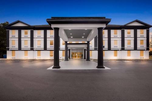 Sans Boutique Hotel & Suites - image 17