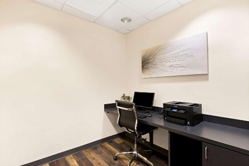 Sans Boutique Hotel & Suites - image 36