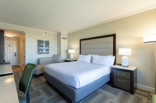 Holiday Inn Express Savannah - Historic District an IHG Hotel - image 30