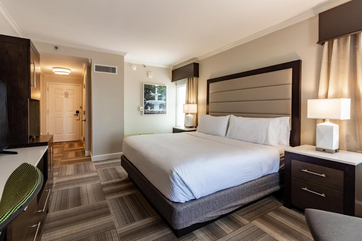 Holiday Inn Express Savannah - Historic District an IHG Hotel - image 7