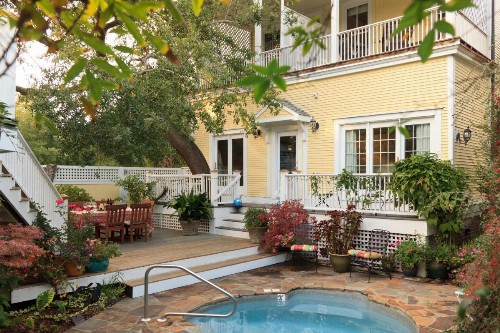 Azalea Inn and Villas - image 11